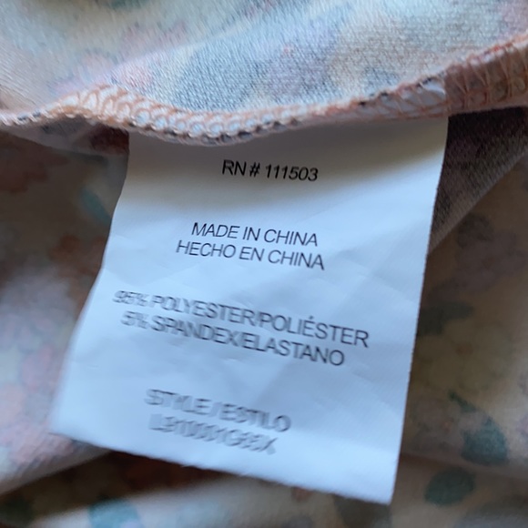 Lily White Lace Trimmed Tank - Picture 8 of 9